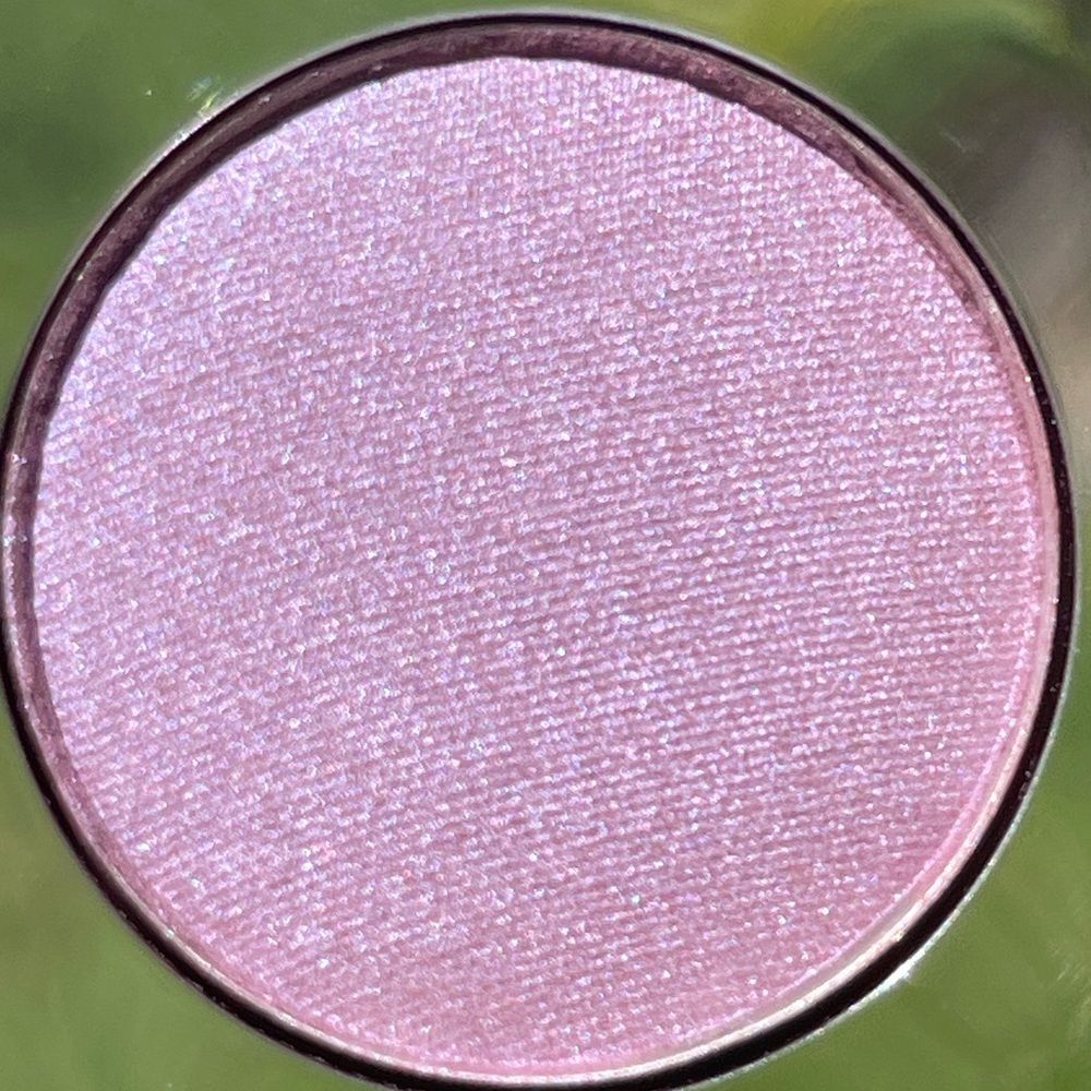 URBAN DECAY COSMETICS 24/7 Eyeshadow In Free Bird (Sheer Lilac Shimmer)